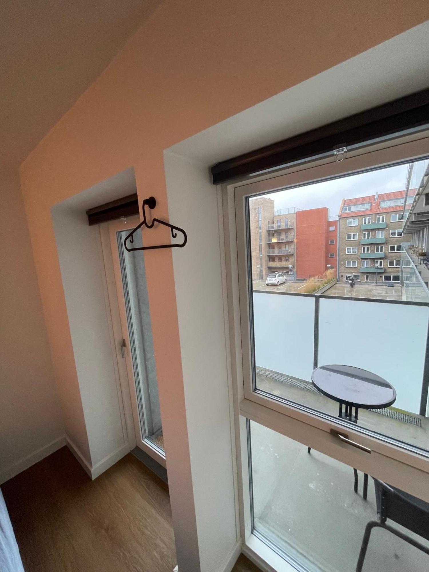 Modern Central Apt With Rooftop, Privat Balcony, & Free Parking,Next To Aarhus Attractions ภายนอก รูปภาพ