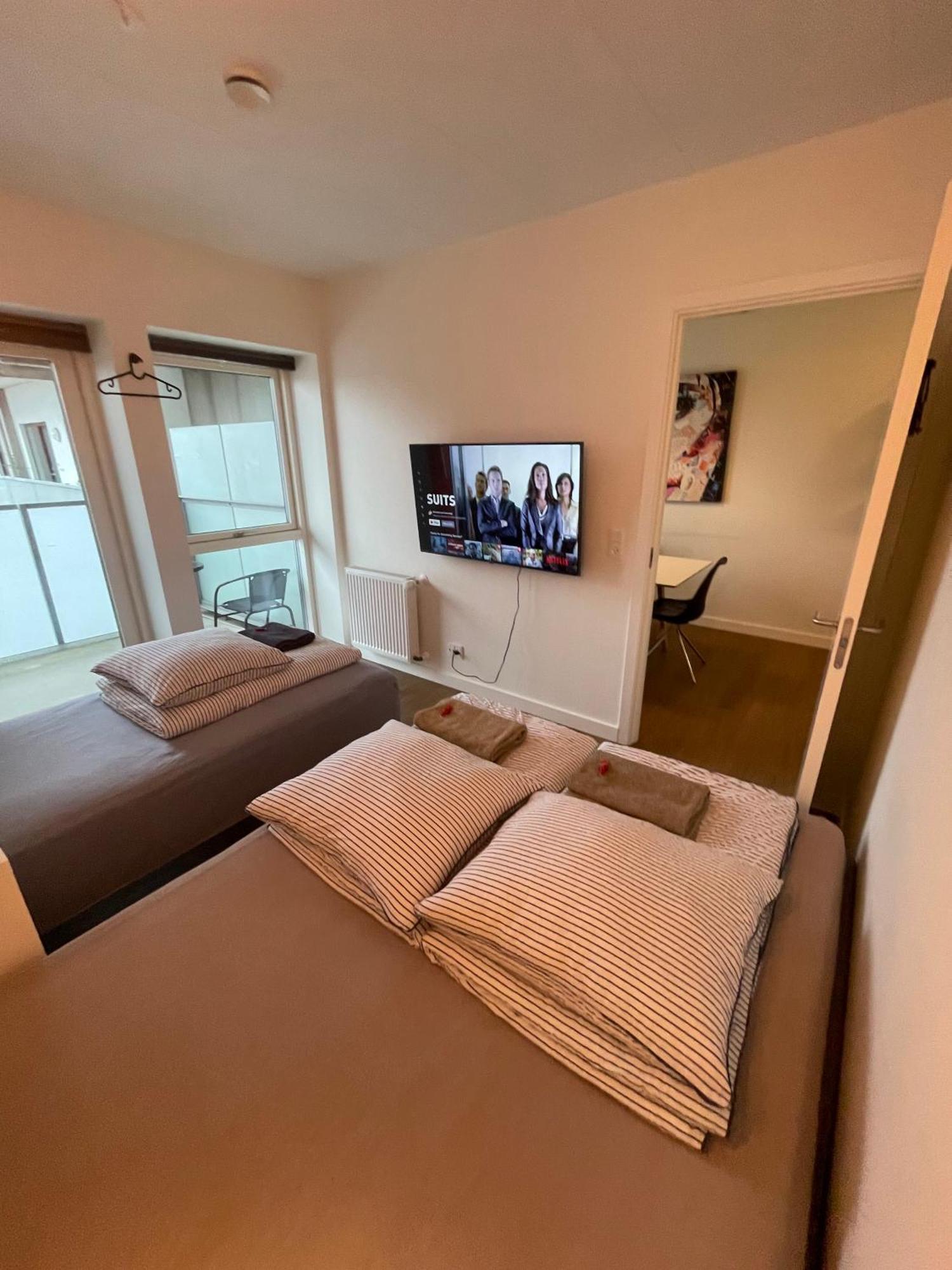 Modern Central Apt With Rooftop, Privat Balcony, & Free Parking,Next To Aarhus Attractions ภายนอก รูปภาพ